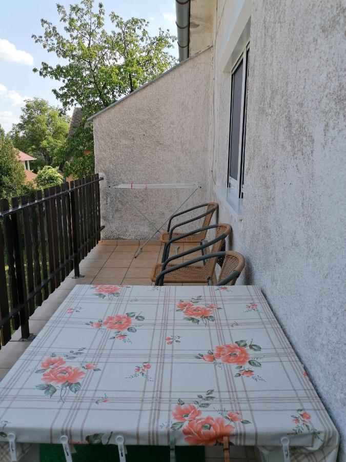 Ildiko Vendeghaz Heviz Apartment Exterior photo